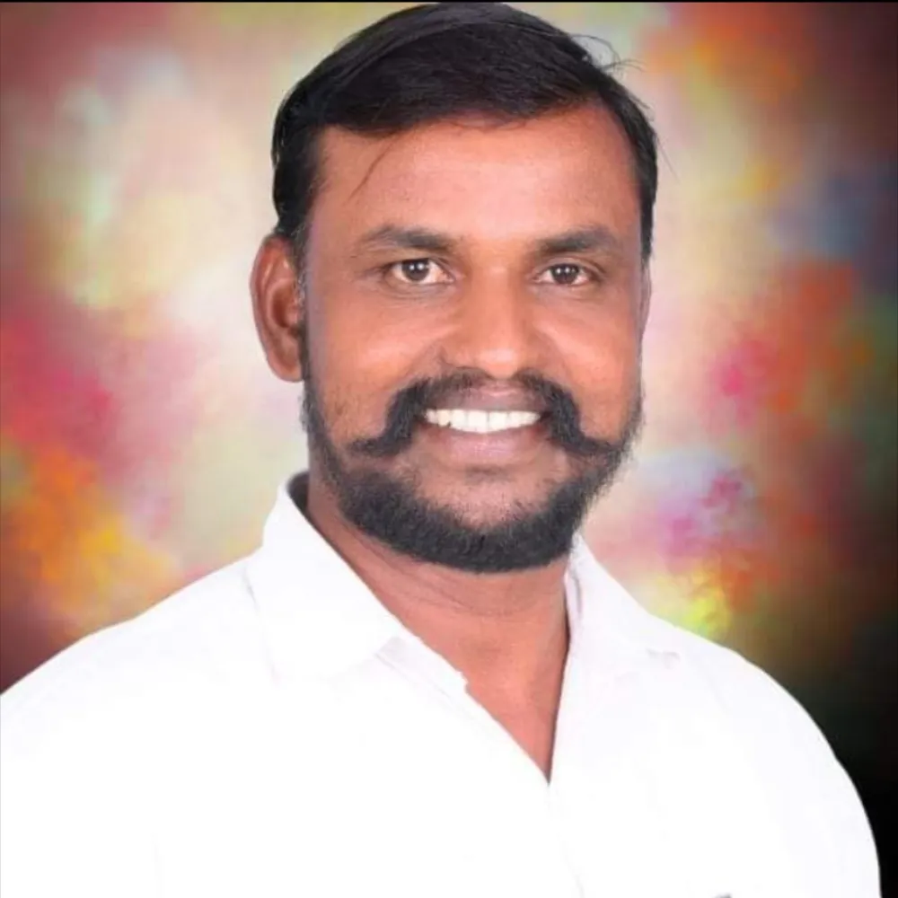 S.சீனிவாசன்